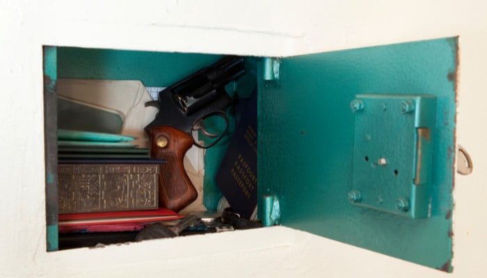 Choosing the Right Size GoldenRod for Your Gun Safe